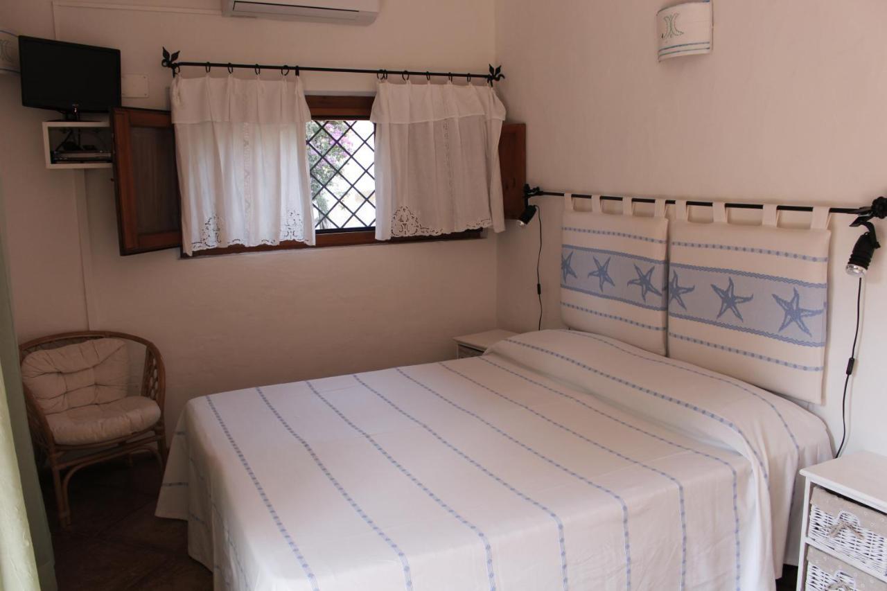 B&B Le Corti Di Aloa San Pantaleo Extérieur photo