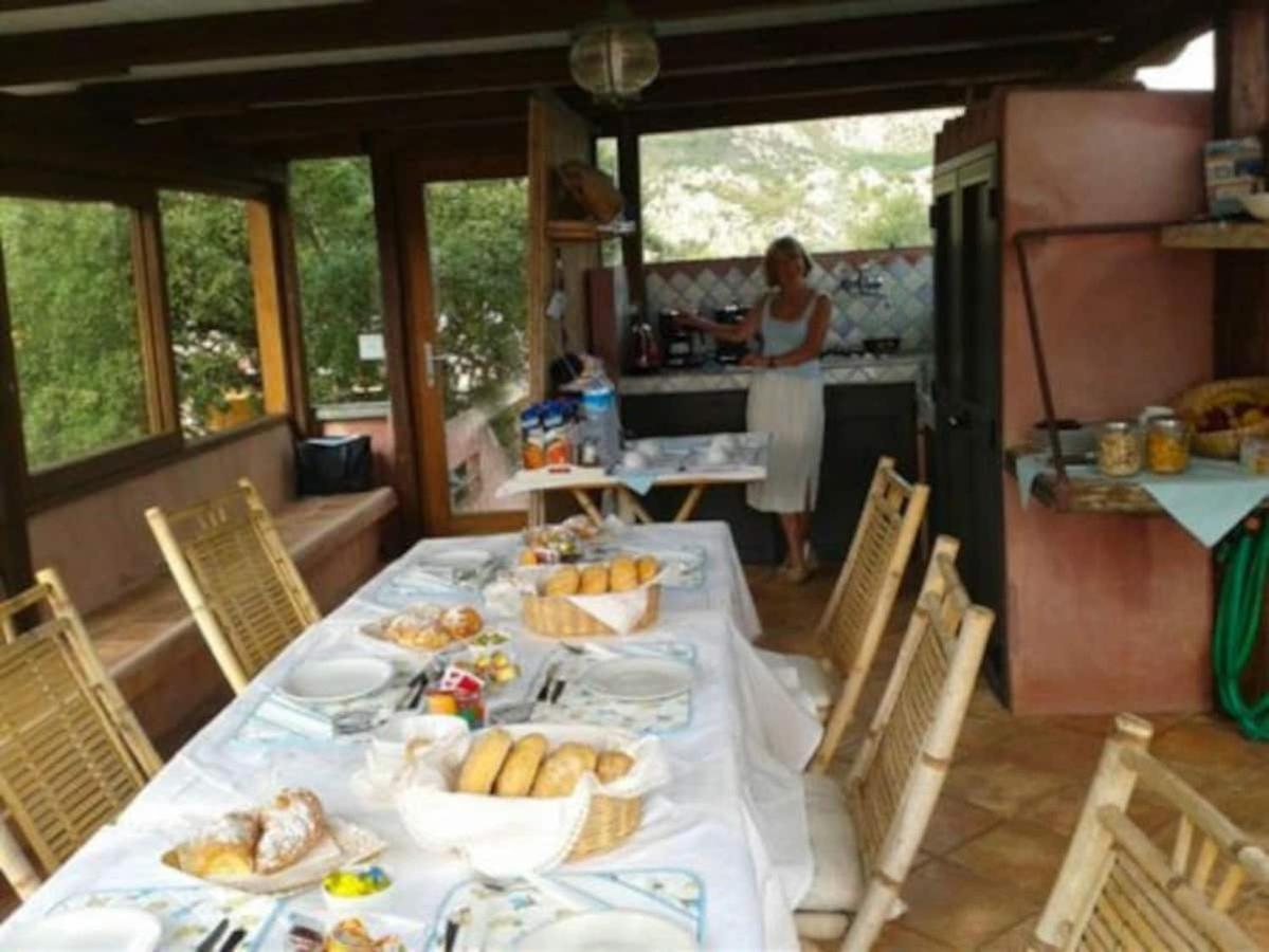 B&B Le Corti Di Aloa San Pantaleo Extérieur photo