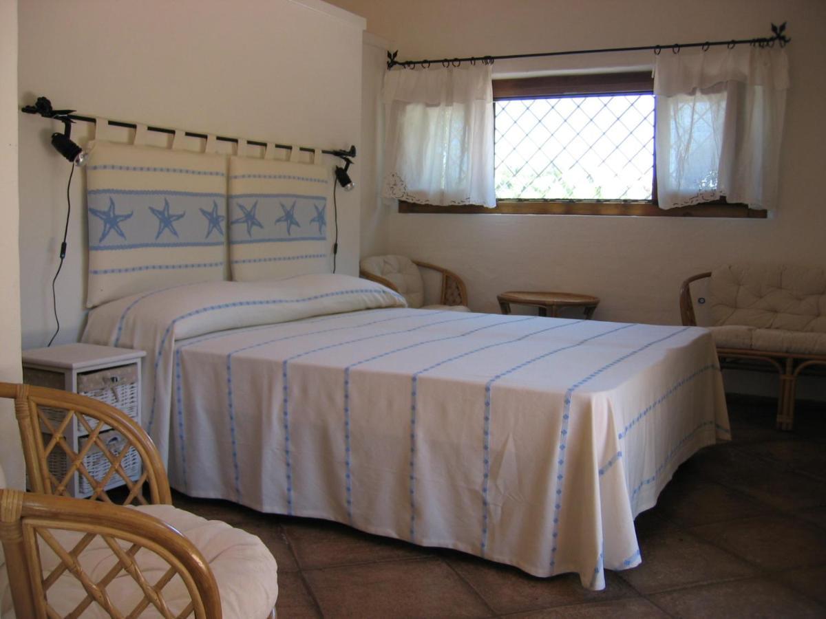 B&B Le Corti Di Aloa San Pantaleo Extérieur photo