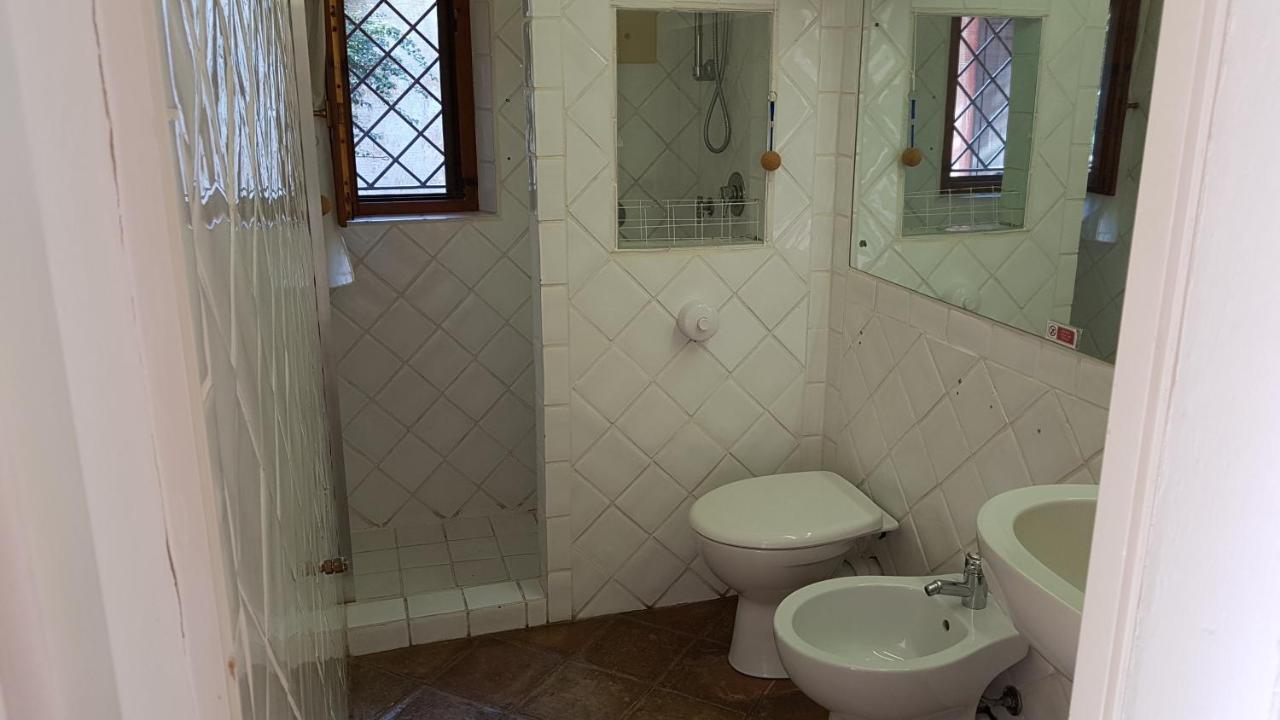 B&B Le Corti Di Aloa San Pantaleo Extérieur photo