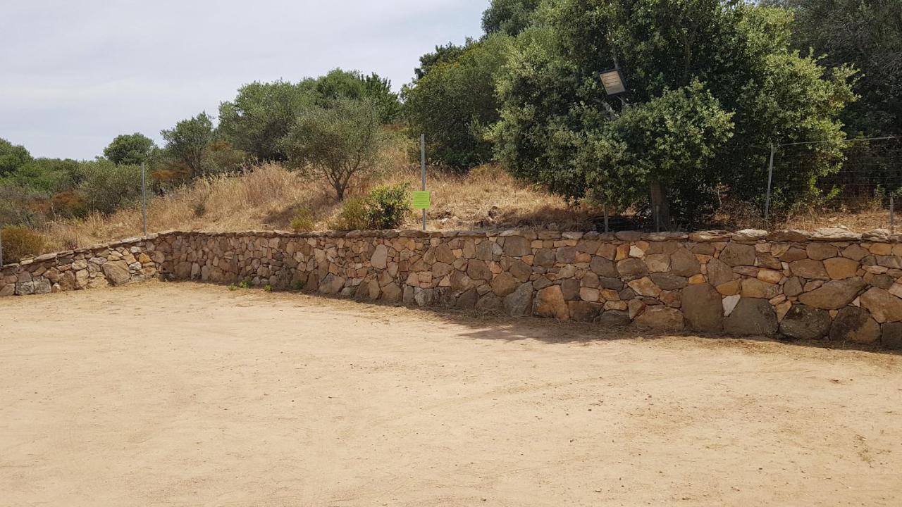 B&B Le Corti Di Aloa San Pantaleo Extérieur photo
