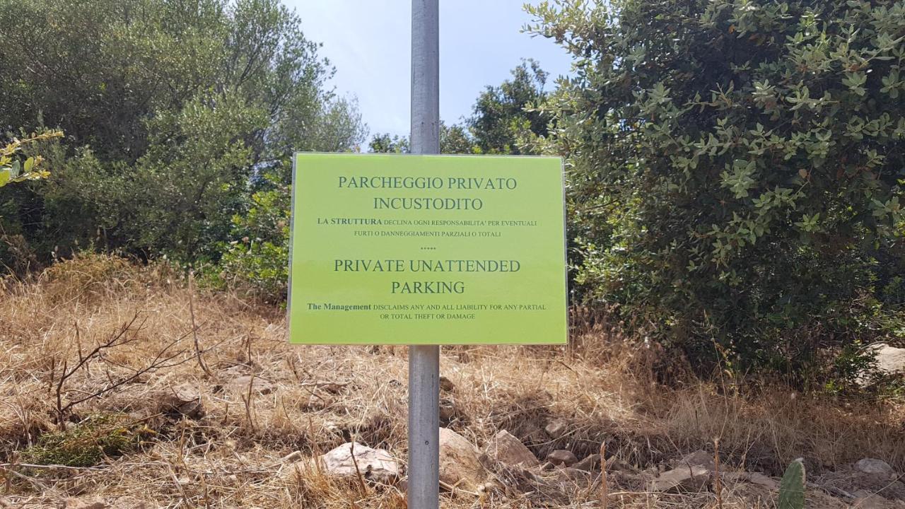 B&B Le Corti Di Aloa San Pantaleo Extérieur photo